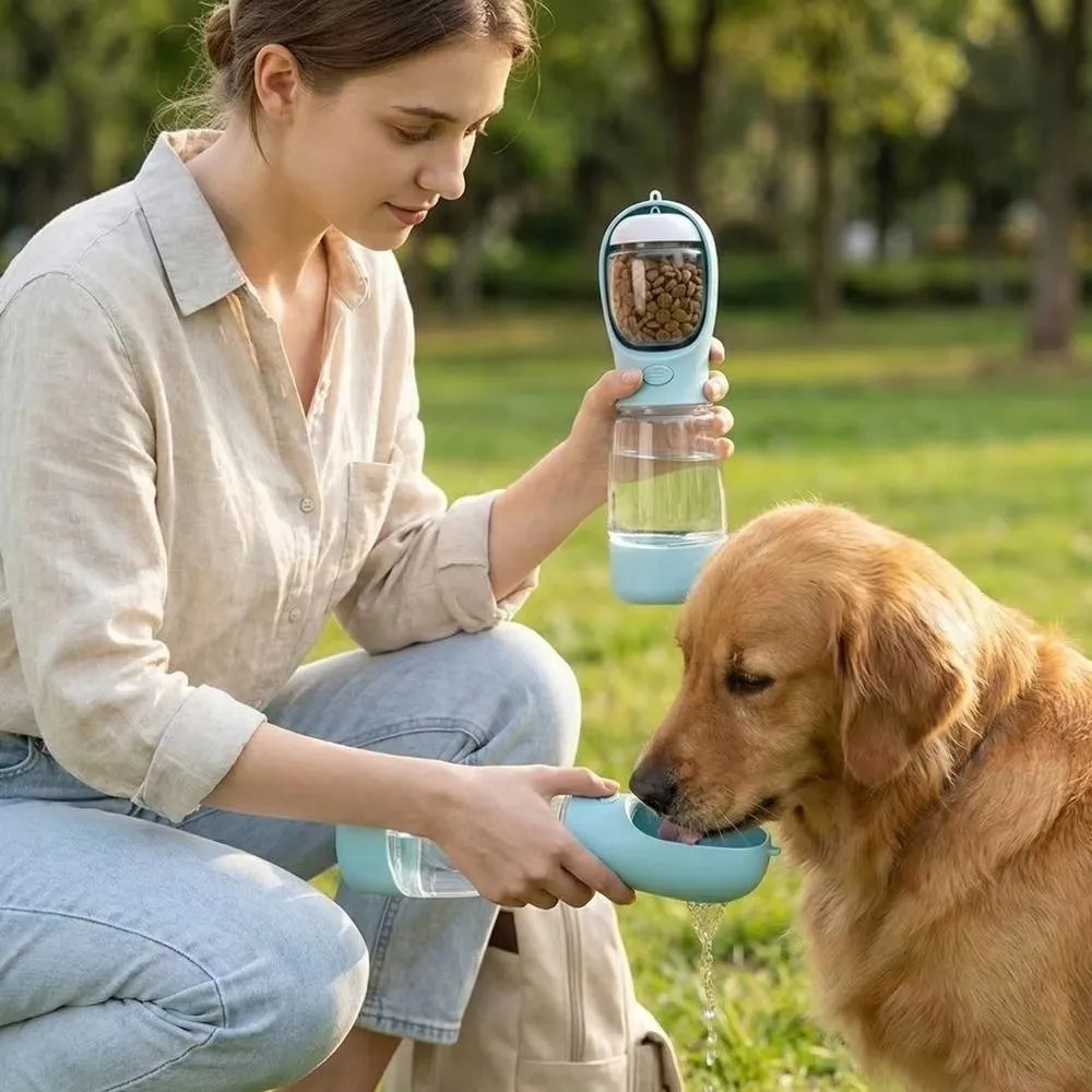 Nuevo dispensador de agua para perros de 400 ml con contenedor para bolsas de excrementos. Botella de agua portátil para mascotas 3 en 1 a prueba de fugas. Botella para comida de perro para exteriores.